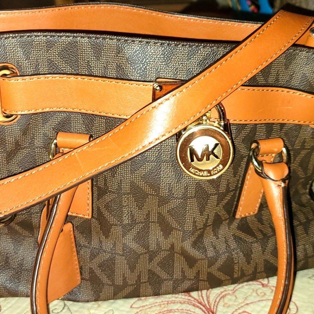 Small MK purse